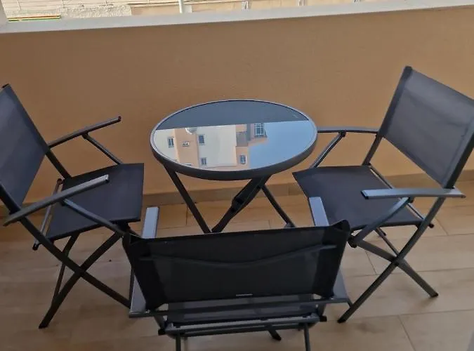 Apartamento En Edificio Marte Los Cristianos